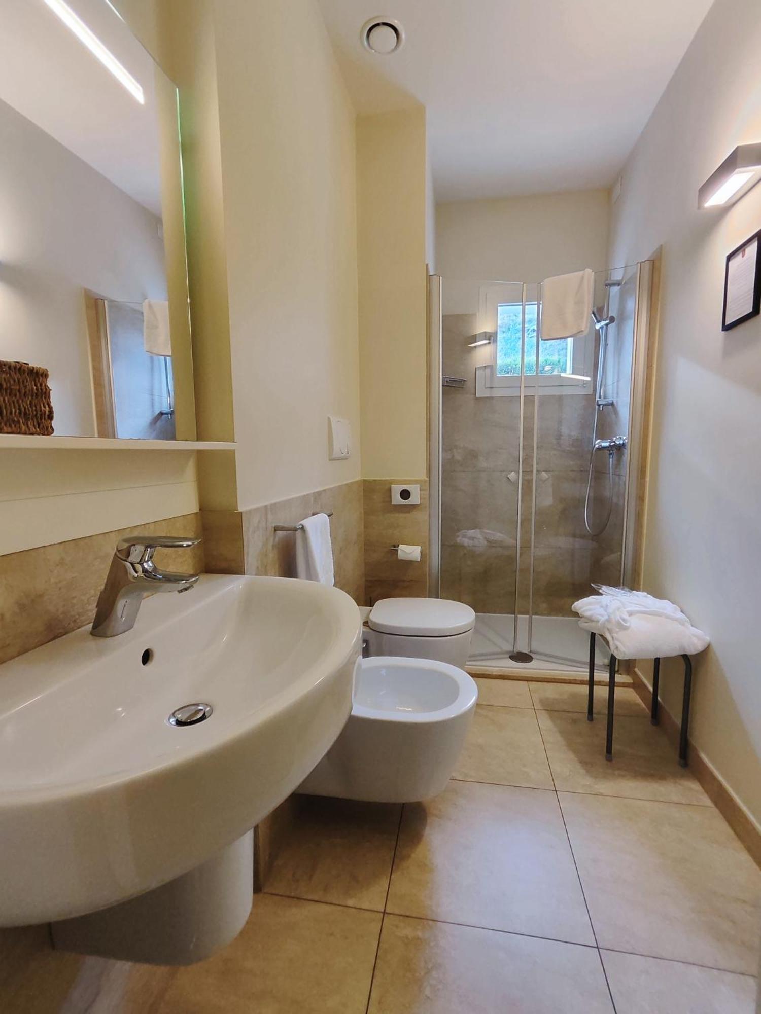 Villa Del Poggio Prosecco Bike Hotel Сан-Пьетро-ди-Фелетто Экстерьер фото